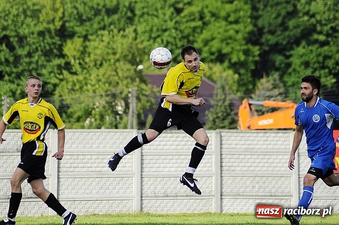 Zdjęcie w galerii na portalu naszraciborz.pl: Wygrana Markowic, hat-trick Tappera wiadomości z regionu