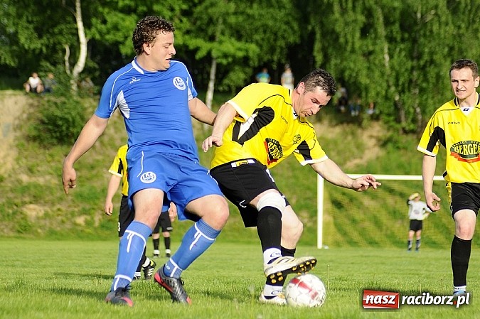 Zdjęcie w galerii na portalu naszraciborz.pl: Wygrana Markowic, hat-trick Tappera wiadomości z regionu