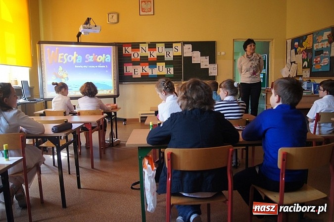 Zdjęcie w galerii na portalu naszraciborz.pl: Międzyszkolny Konkurs Lektur w SP4 wiadomości z regionu