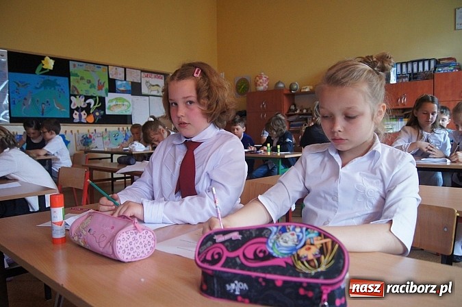 Zdjęcie w galerii na portalu naszraciborz.pl: Międzyszkolny Konkurs Lektur w SP4 wiadomości z regionu