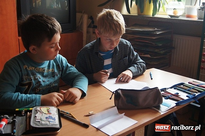 Zdjęcie w galerii na portalu naszraciborz.pl: Międzyszkolny Konkurs Lektur w SP4 wiadomości z regionu