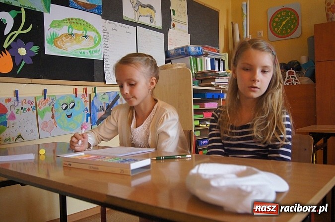 Zdjęcie w galerii na portalu naszraciborz.pl: Międzyszkolny Konkurs Lektur w SP4 wiadomości z regionu