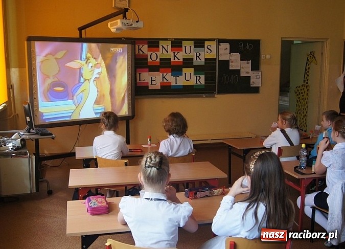 Zdjęcie w galerii na portalu naszraciborz.pl: Międzyszkolny Konkurs Lektur w SP4 wiadomości z regionu