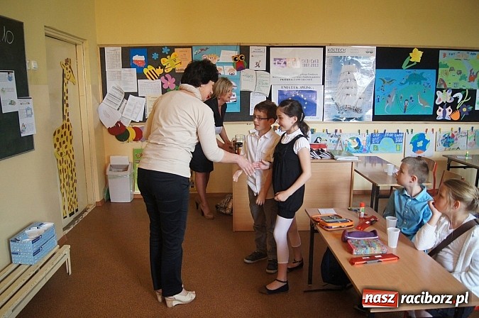 Zdjęcie w galerii na portalu naszraciborz.pl: Międzyszkolny Konkurs Lektur w SP4 wiadomości z regionu