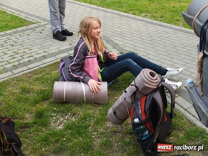 Zdjęcie w galerii na portalu naszraciborz.pl: Kuźniańska młodzież szukała skarbów za pomocą odbiornika GPS wiadomości z regionu