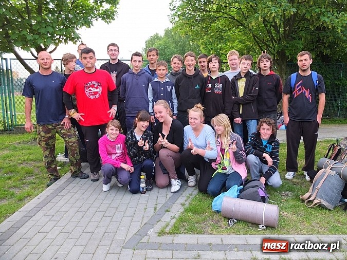 Zdjęcie w galerii na portalu naszraciborz.pl: Kuźniańska młodzież szukała skarbów za pomocą odbiornika GPS wiadomości z regionu