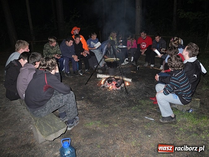 Zdjęcie w galerii na portalu naszraciborz.pl: Kuźniańska młodzież szukała skarbów za pomocą odbiornika GPS wiadomości z regionu