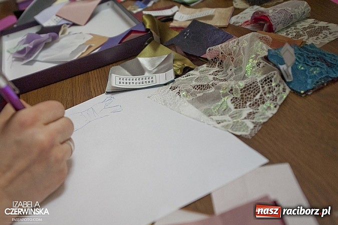 Zdjęcie w galerii na portalu naszraciborz.pl: Modowa rewolucja uczestniczek Metamorfozy wiadomości z regionu