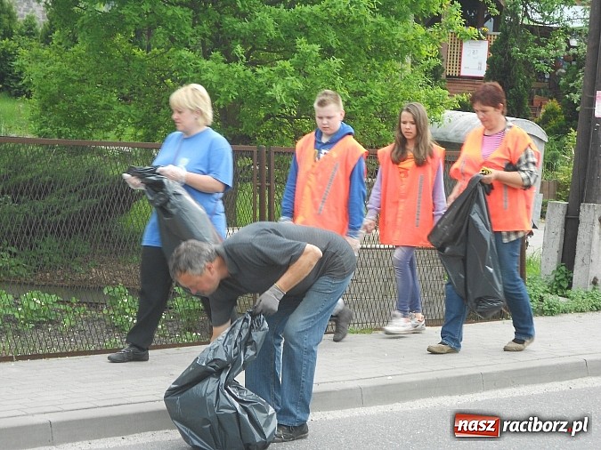 Zdjęcie w galerii na portalu naszraciborz.pl: Eko-mieszkańcy Rudy Kozielskiej wiadomości z regionu
