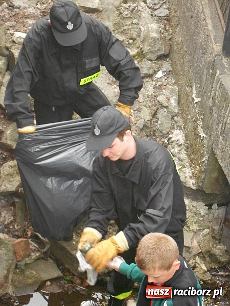 Zdjęcie w galerii na portalu naszraciborz.pl: Eko-mieszkańcy Rudy Kozielskiej wiadomości z regionu
