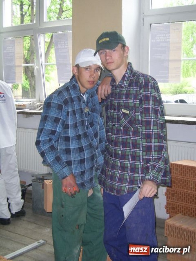 Zdjęcie w galerii na portalu naszraciborz.pl: Murarze do dzieła! wiadomości z regionu