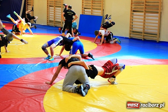 Zdjęcie w galerii na portalu naszraciborz.pl: Zapaśnicy z Niemiec trenują w Raciborzu wiadomości z regionu