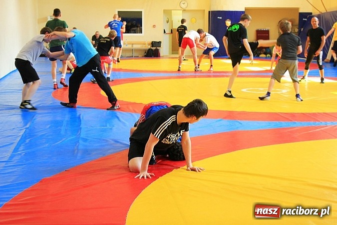 Zdjęcie w galerii na portalu naszraciborz.pl: Zapaśnicy z Niemiec trenują w Raciborzu wiadomości z regionu
