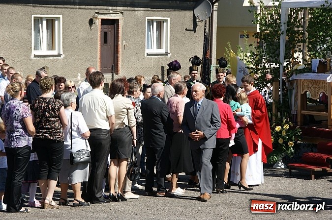 Zdjęcie w galerii na portalu naszraciborz.pl: Procesja ku czci św. Urbana w Rudzie Kozielskiej wiadomości z regionu