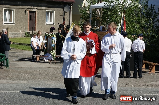 Zdjęcie w galerii na portalu naszraciborz.pl: Procesja ku czci św. Urbana w Rudzie Kozielskiej wiadomości z regionu