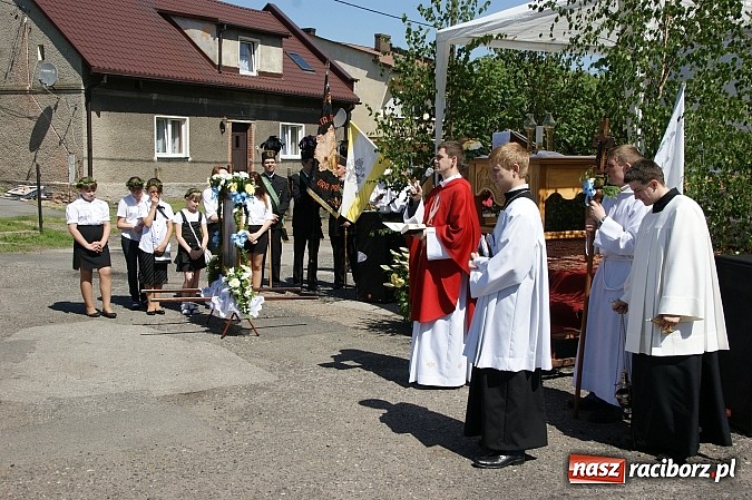 Zdjęcie w galerii na portalu naszraciborz.pl: Procesja ku czci św. Urbana w Rudzie Kozielskiej wiadomości z regionu