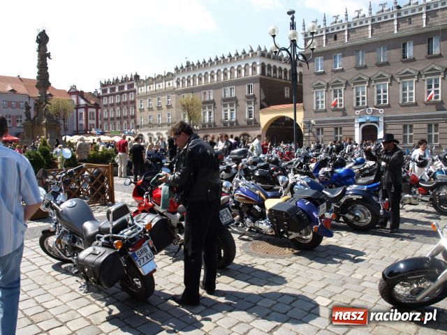 Zdjęcie w galerii na portalu naszraciborz.pl: Motorowa masa krytyczna wiadomości z regionu