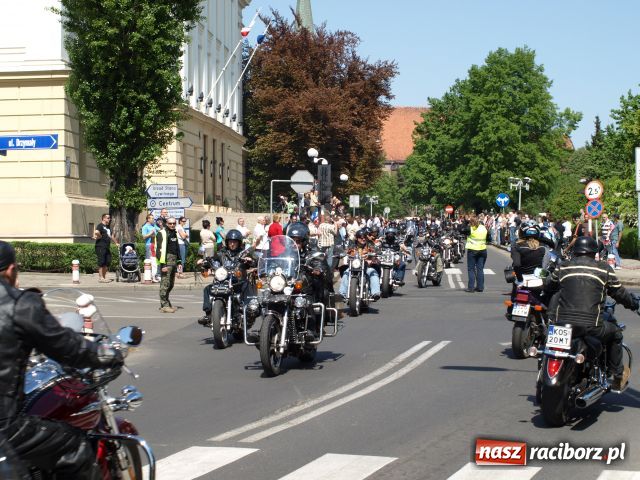 Zdjęcie w galerii na portalu naszraciborz.pl: Motorowa masa krytyczna wiadomości z regionu