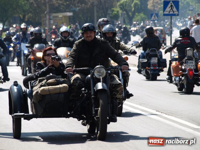 Zdjęcie w galerii na portalu naszraciborz.pl: Motorowa masa krytyczna wiadomości z regionu