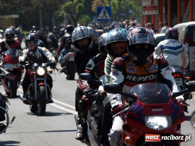 Zdjęcie w galerii na portalu naszraciborz.pl: Motorowa masa krytyczna wiadomości z regionu