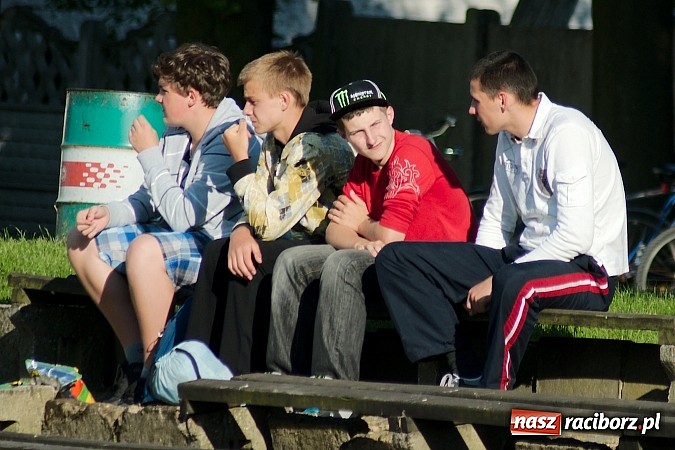 Zdjęcie w galerii na portalu naszraciborz.pl: A klasowy dreszczowiec. Dobra passa Tworkowa trwa wiadomości z regionu