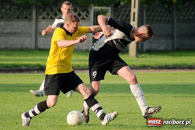 Zdjęcie w galerii na portalu naszraciborz.pl: A klasowy dreszczowiec. Dobra passa Tworkowa trwa wiadomości z regionu