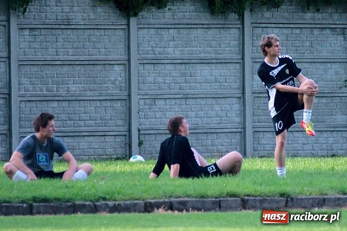 Zdjęcie w galerii na portalu naszraciborz.pl: A klasowy dreszczowiec. Dobra passa Tworkowa trwa wiadomości z regionu