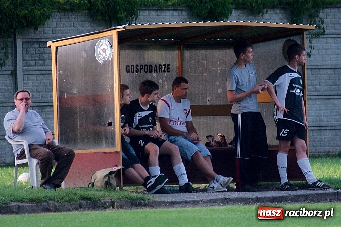 Zdjęcie w galerii na portalu naszraciborz.pl: A klasowy dreszczowiec. Dobra passa Tworkowa trwa wiadomości z regionu