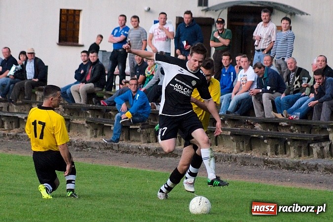 Zdjęcie w galerii na portalu naszraciborz.pl: A klasowy dreszczowiec. Dobra passa Tworkowa trwa wiadomości z regionu