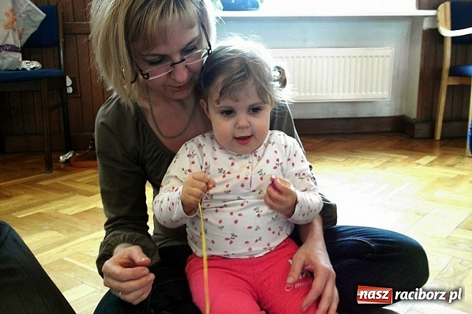 Zdjęcie w galerii na portalu naszraciborz.pl: Fiku-miku uczciło Dzień Mamy wiadomości z regionu