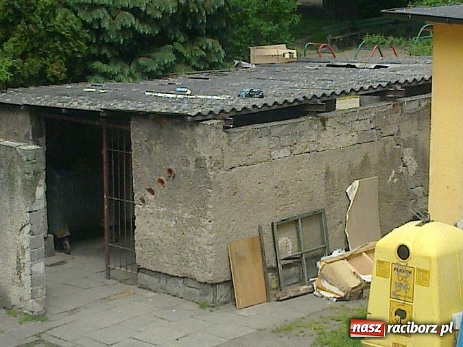 Zdjęcie w galerii na portalu naszraciborz.pl: Bywało, że śmieci leżały nawet miesiąc... wiadomości z regionu