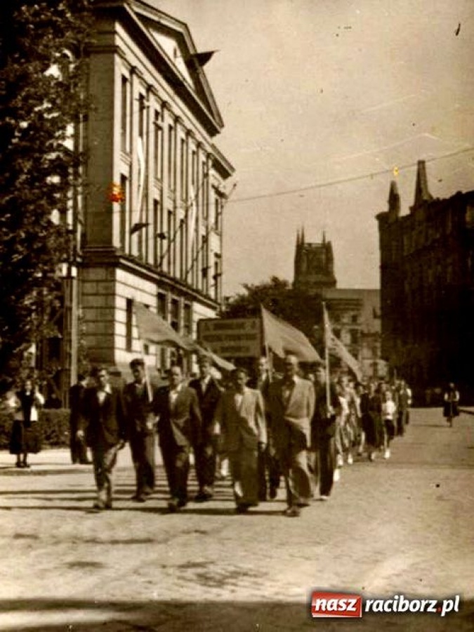 Zdjęcie w galerii na portalu naszraciborz.pl: Przepraszamy nieboszczkę Polskę Ludową wiadomości z regionu