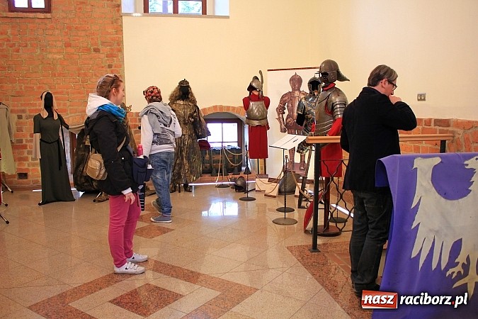 Zdjęcie w galerii na portalu naszraciborz.pl: Z Anią Wyszkoni w Tworkowie i Raciborzu wiadomości z regionu