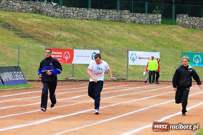 Zdjęcie w galerii na portalu naszraciborz.pl: Mityng Olimpiad Specjalnych 1. raz w Raciborzu wiadomości z regionu