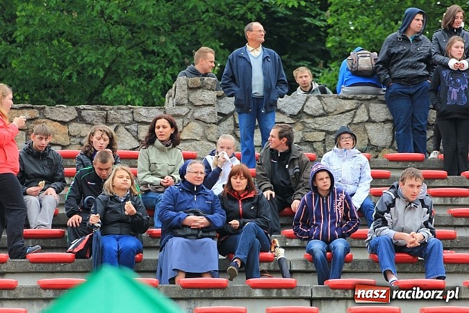 Zdjęcie w galerii na portalu naszraciborz.pl: Mityng Olimpiad Specjalnych 1. raz w Raciborzu wiadomości z regionu