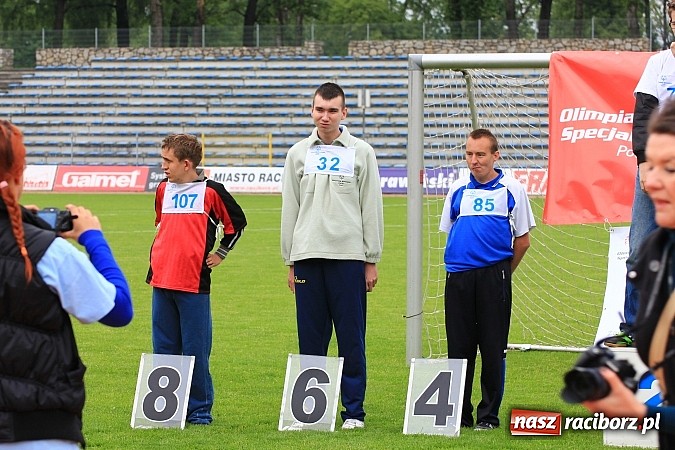 Zdjęcie w galerii na portalu naszraciborz.pl: Mityng Olimpiad Specjalnych 1. raz w Raciborzu wiadomości z regionu