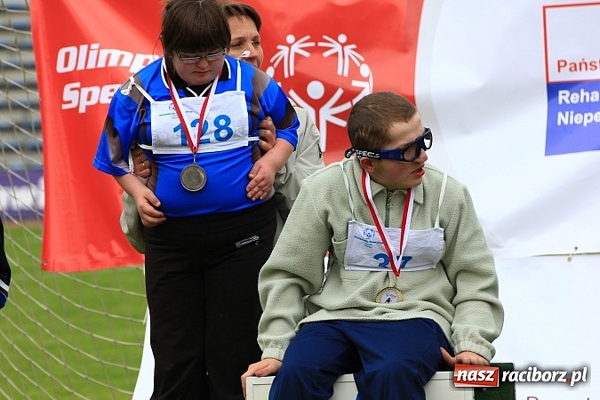 Zdjęcie w galerii na portalu naszraciborz.pl: Mityng Olimpiad Specjalnych 1. raz w Raciborzu wiadomości z regionu