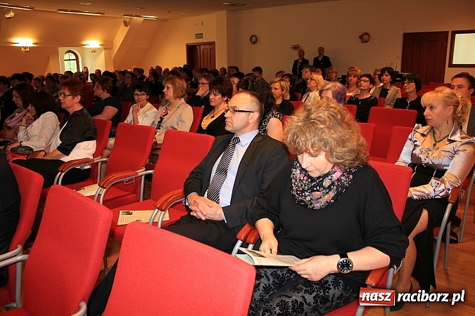 Zdjęcie w galerii na portalu naszraciborz.pl: Wojewódzki Dzień Bibliotekarza na zamku w Raciborzu wiadomości z regionu
