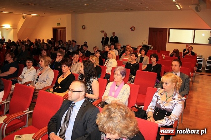Zdjęcie w galerii na portalu naszraciborz.pl: Wojewódzki Dzień Bibliotekarza na zamku w Raciborzu wiadomości z regionu