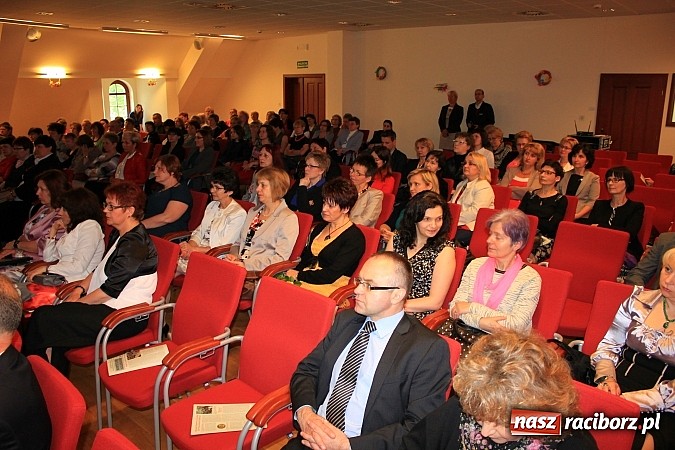 Zdjęcie w galerii na portalu naszraciborz.pl: Wojewódzki Dzień Bibliotekarza na zamku w Raciborzu wiadomości z regionu