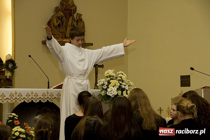 Zdjęcie w galerii na portalu naszraciborz.pl: Noc Kościołów w parafii św. Paschalisa na Płoni wiadomości z regionu