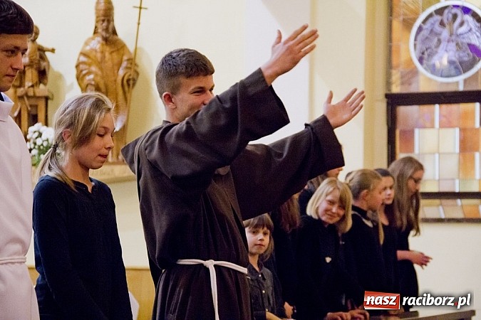 Zdjęcie w galerii na portalu naszraciborz.pl: Noc Kościołów w parafii św. Paschalisa na Płoni wiadomości z regionu