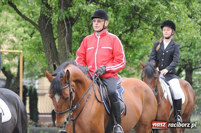 Zdjęcie w galerii na portalu naszraciborz.pl: Brzeska procesja ze świętym Urbanem. Dziękowali za łaski i prosili o urodzaj wiadomości z regionu