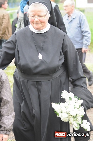 Zdjęcie w galerii na portalu naszraciborz.pl: Brzeska procesja ze świętym Urbanem. Dziękowali za łaski i prosili o urodzaj wiadomości z regionu