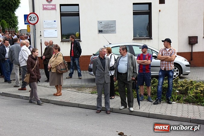 Zdjęcie w galerii na portalu naszraciborz.pl: Brzeska procesja ze świętym Urbanem. Dziękowali za łaski i prosili o urodzaj wiadomości z regionu