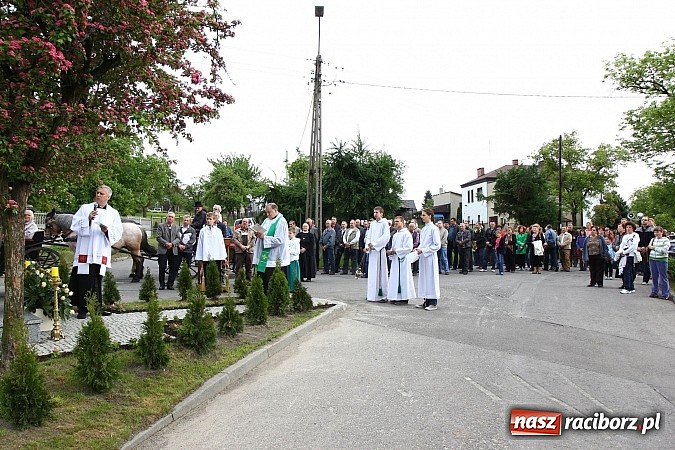 Zdjęcie w galerii na portalu naszraciborz.pl: Brzeska procesja ze świętym Urbanem. Dziękowali za łaski i prosili o urodzaj wiadomości z regionu