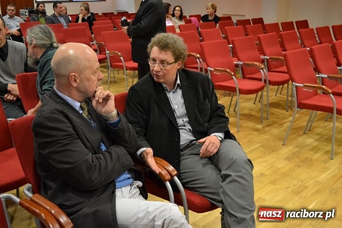 Zdjęcie w galerii na portalu naszraciborz.pl: Absolwenci Instytutu Sztuki spotkali się na zamku wiadomości z regionu