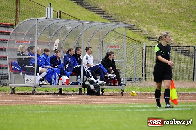 Zdjęcie w galerii na portalu naszraciborz.pl: RTP Unia Racibórz - Biała Podlaska: Skromna wygrana mistrzyń wiadomości z regionu