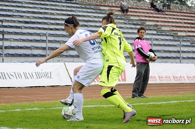 Zdjęcie w galerii na portalu naszraciborz.pl: RTP Unia Racibórz - Biała Podlaska: Skromna wygrana mistrzyń wiadomości z regionu
