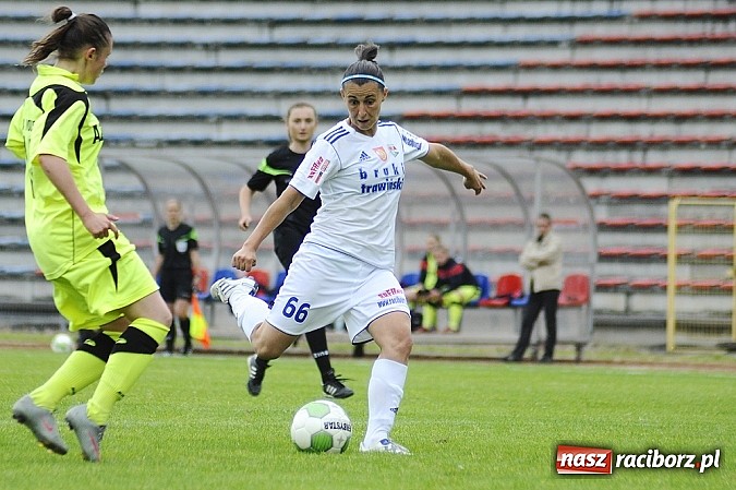 Zdjęcie w galerii na portalu naszraciborz.pl: RTP Unia Racibórz - Biała Podlaska: Skromna wygrana mistrzyń wiadomości z regionu